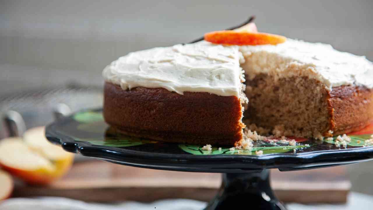 Applesauce Cake